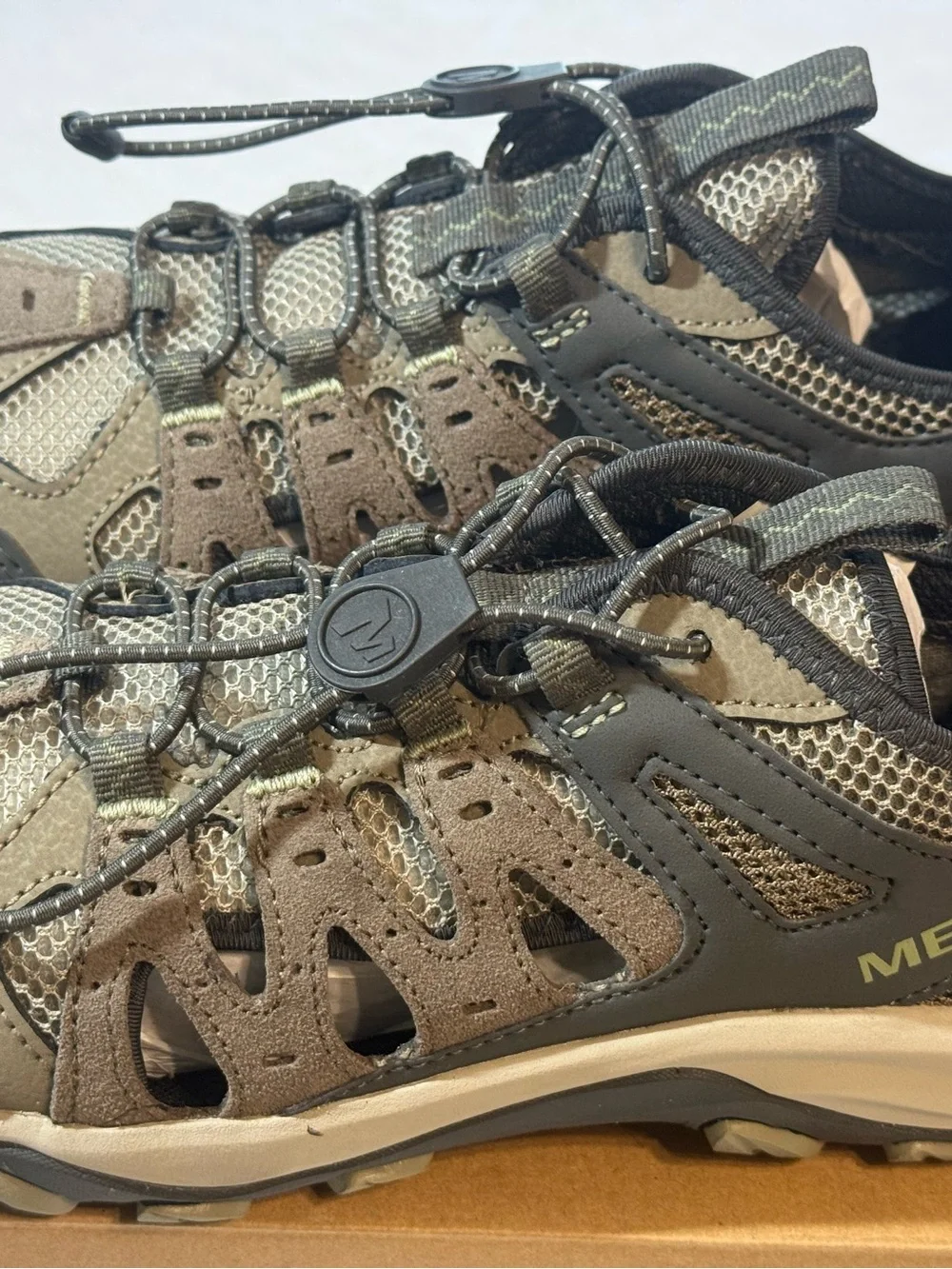 New Merrell Women's Accentor 3 Hiking Shoes. Size 7.5M